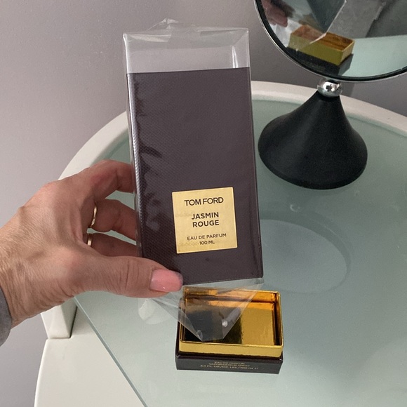 Authentic box Tom Ford from Jasmin Rouge , like new , original plastic covered - Picture 3 of 4